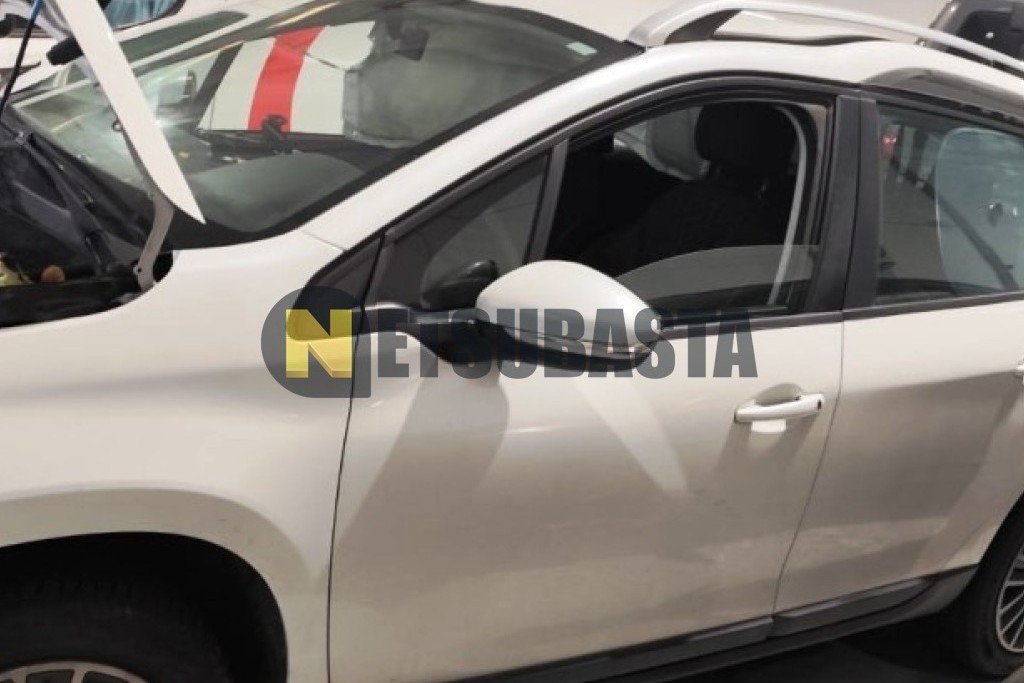 Peugeot 2008 1.2 VTi 2014