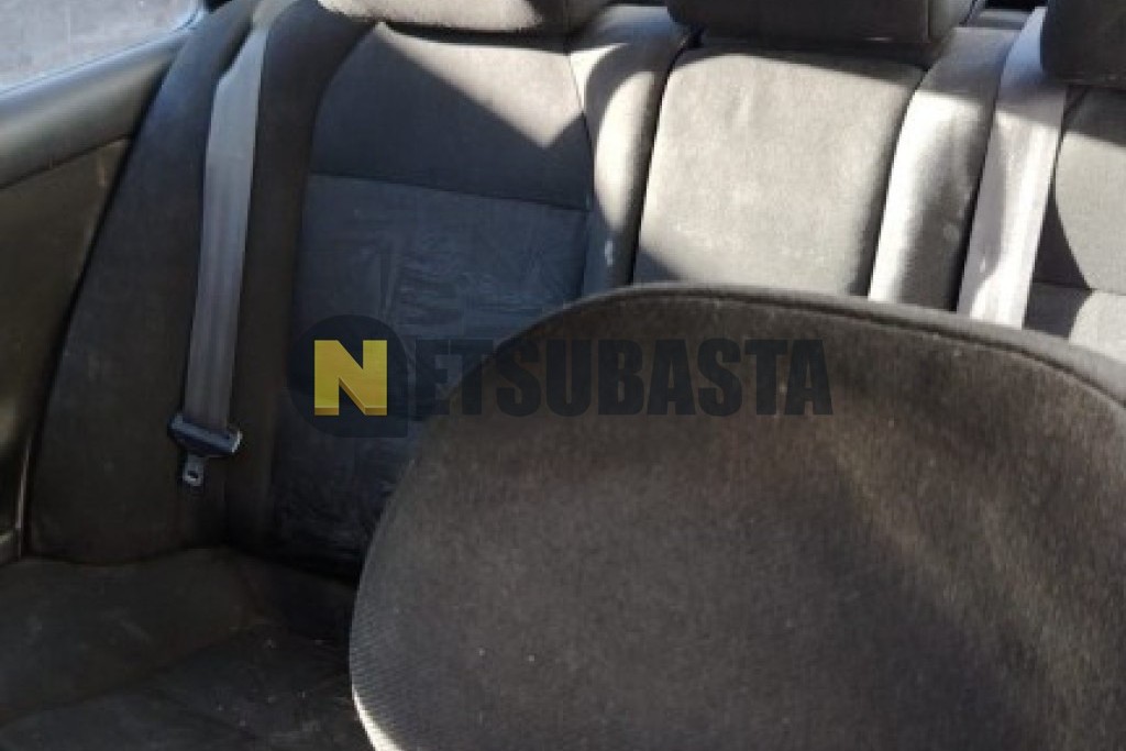 Peugeot 406 2.0 HDi 2001