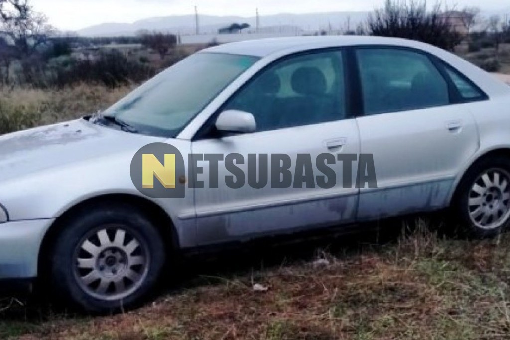 Audi A4 1.9 TDI quattro 1998