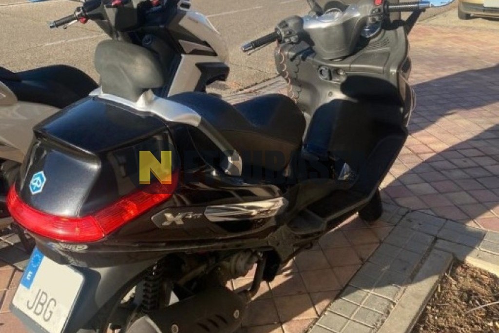 Piaggio X EVO 125 2014