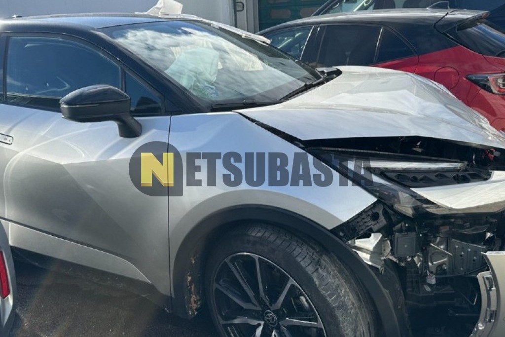 Toyota C-HR 200H AWD-i 2024