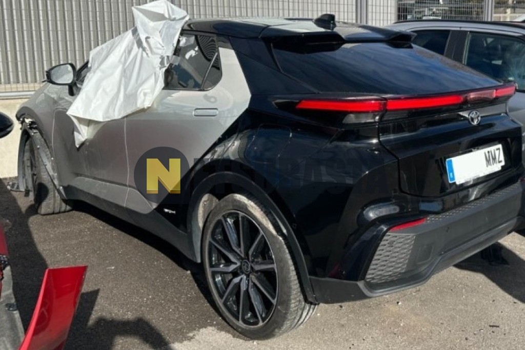 Toyota C-HR 200H AWD-i 2024