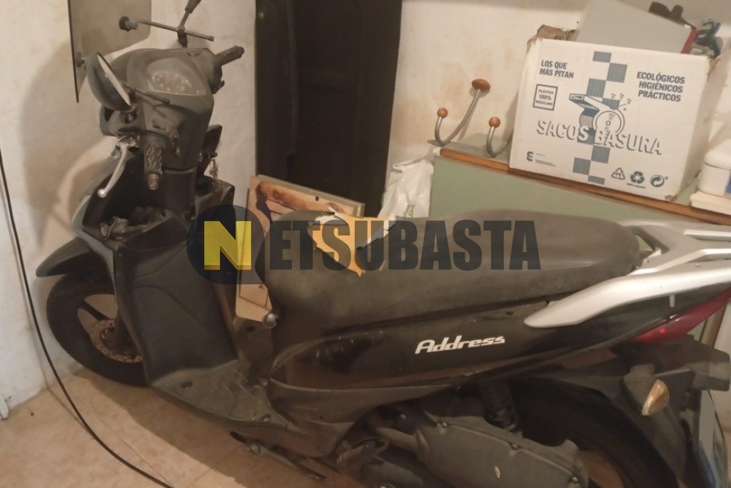 Suzuki Address 110 2015