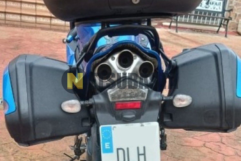 Triumph SPRINT ST 1050 2005