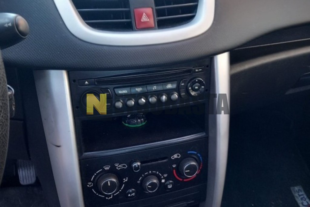 Peugeot 207 1.4i 2011