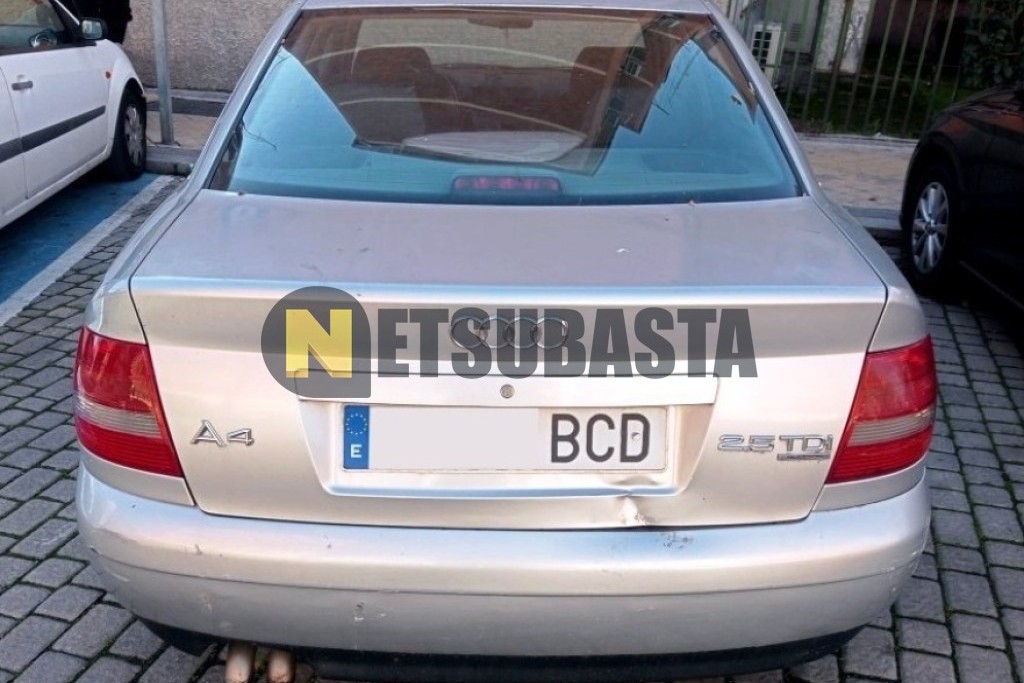 Audi A4 2.5 TDI quattro 2000