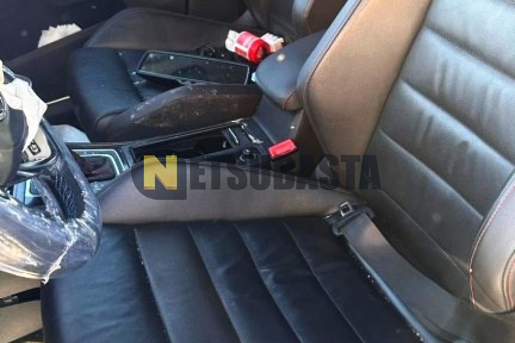 Volkswagen Golf GTI 2.0 TSI BMT DSG 6 vel. 2013