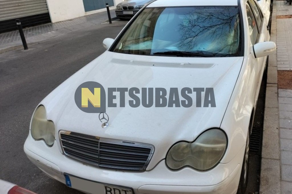 Mercedes-Benz C 240 2001