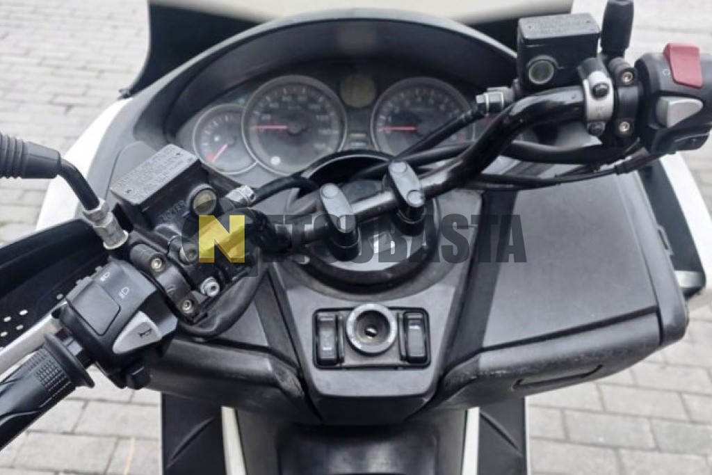 Honda Forza 300 2013