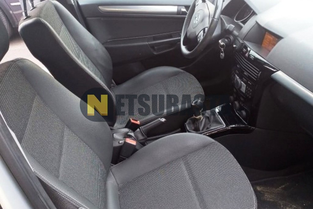 Opel Astra Sedan 1.7 CDTi 2009