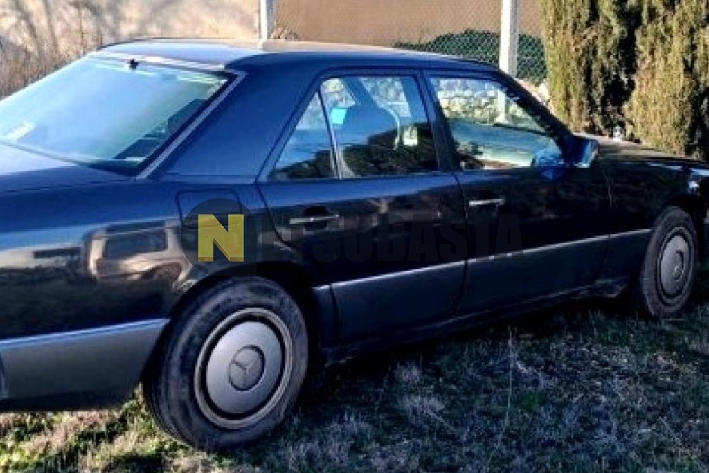 Mercedes-Benz 230 E 1991