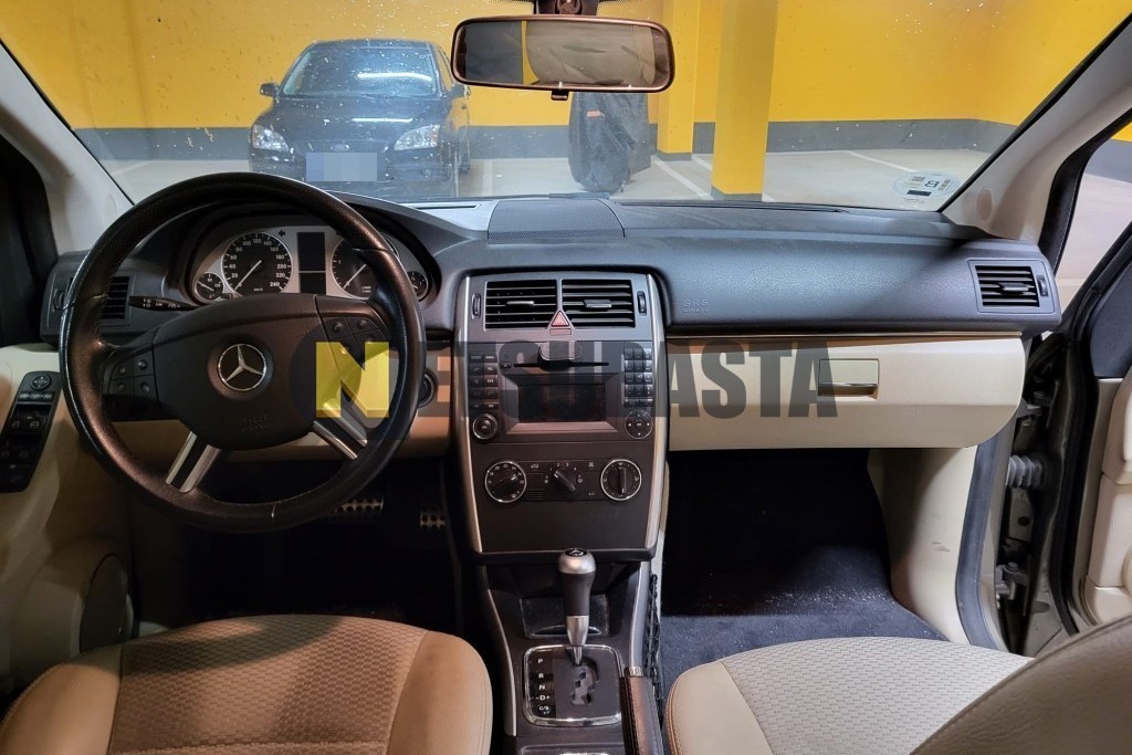 Mercedes-Benz B 180 CDI BlueEFFICIENCY 7G-DCT 2011