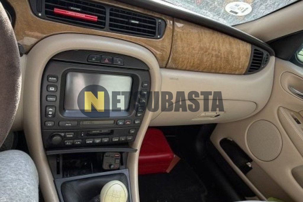 Jaguar X-Type 2.5 V6 2003