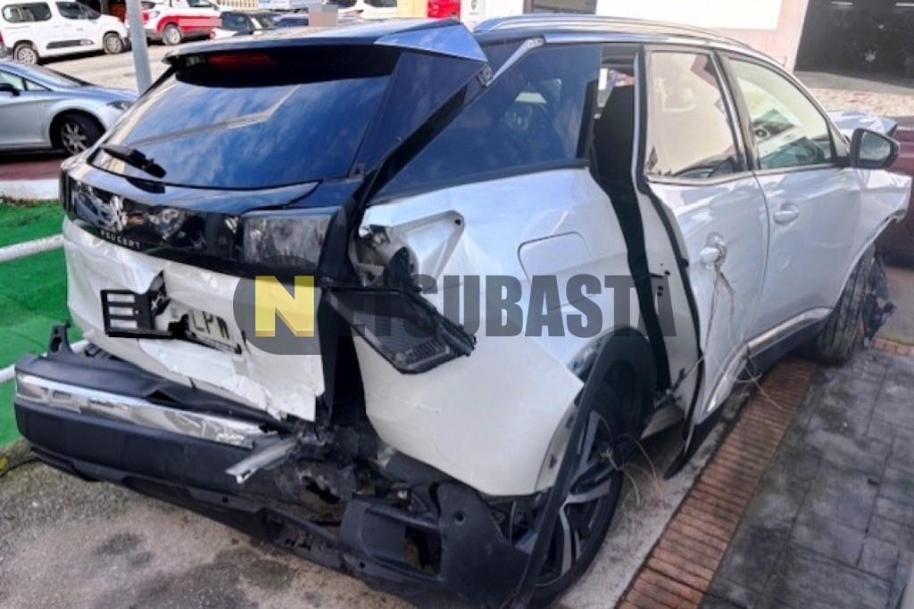 Peugeot 3008 1.5 BlueHDi EAT8 2021