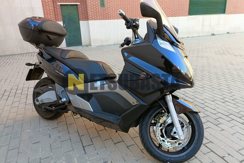 Gilera GP 800 2008