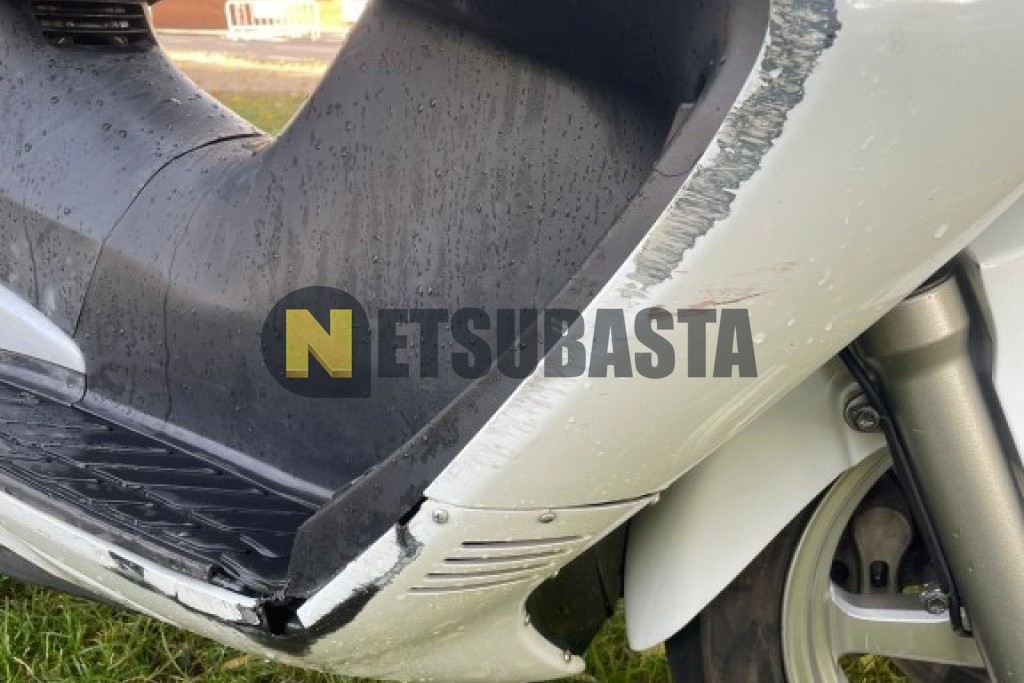 Suzuki Burgman 400 2003