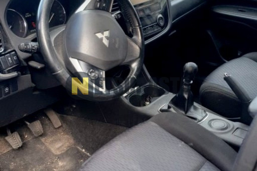 Mitsubishi Outlander 220 DI-D 2014