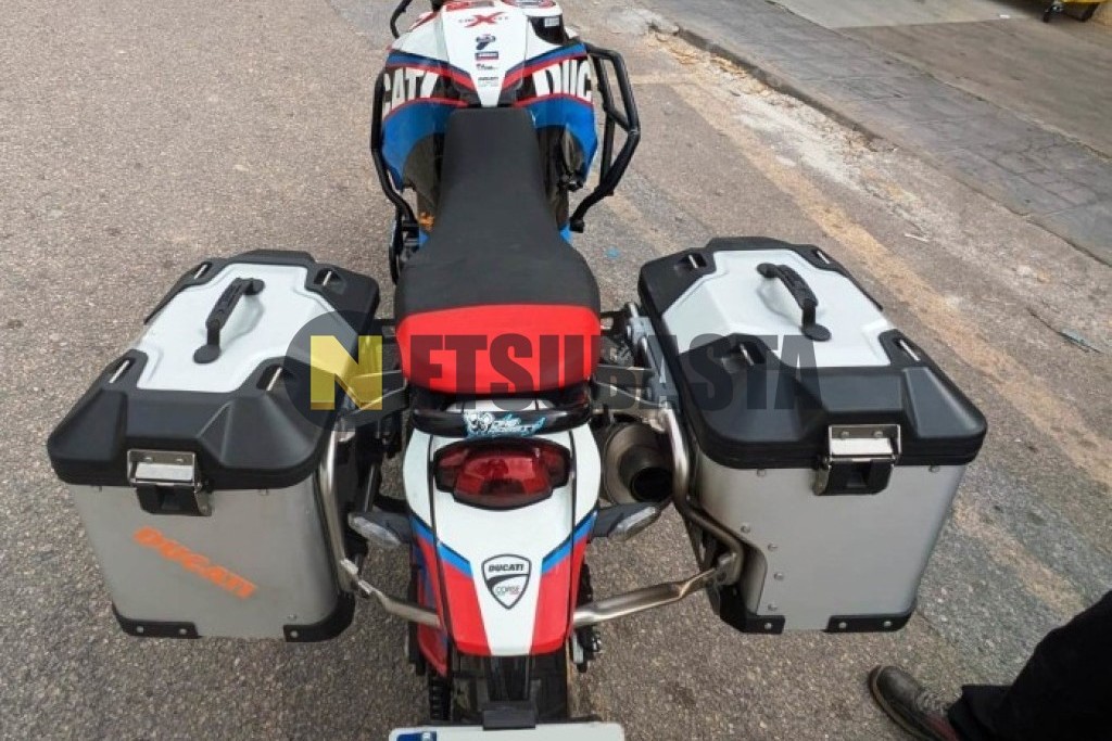 Ducati DesertX Discovery 2025