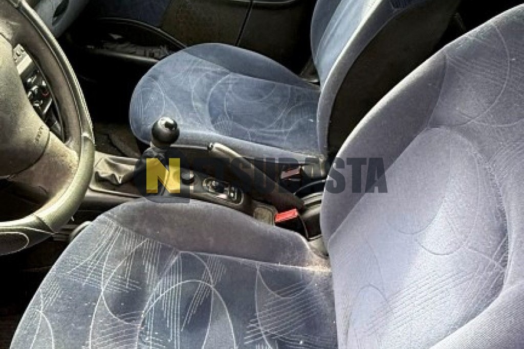 Peugeot 206 2.0 HDi 2002