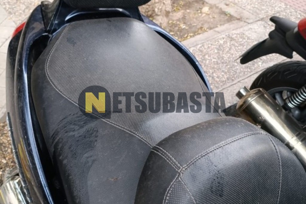 Suzuki BURGMAN 250 2004