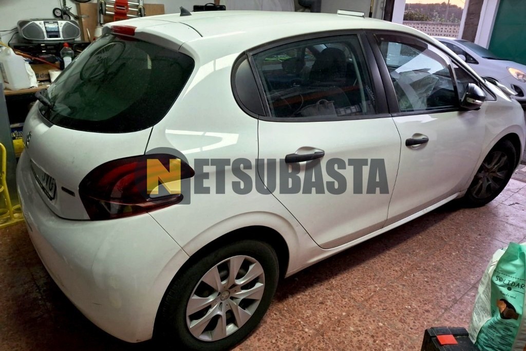 Peugeot 208 1.6 BlueHDi 2016