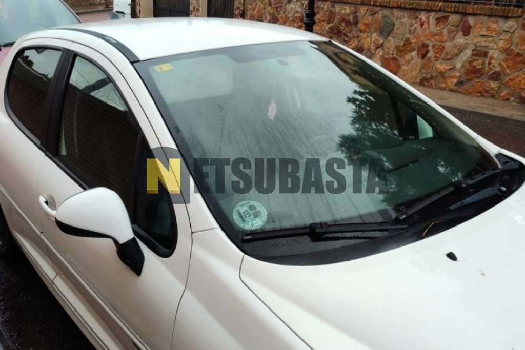 Peugeot 207 1.4 HDi 2013