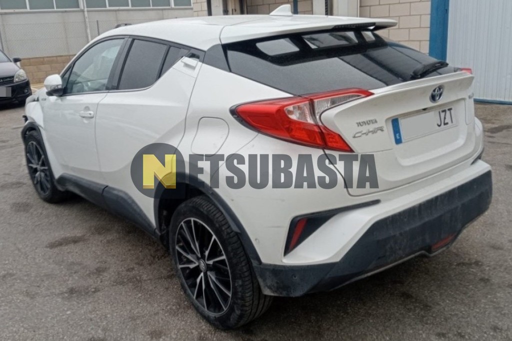 Toyota C-HR Hybrid 2017