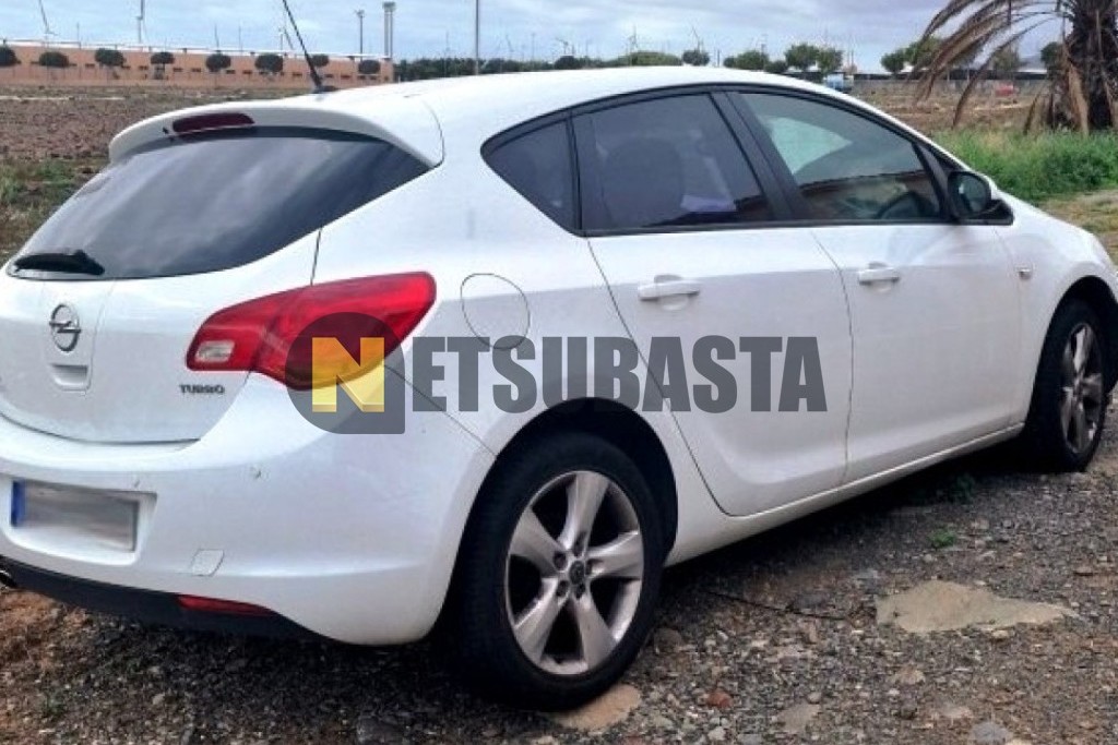 Opel Astra 1.4 Turbo 2012