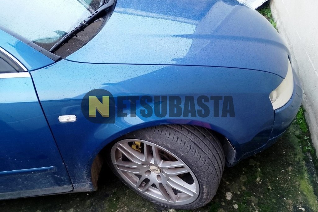 Audi A4 2.5 TDI quattro 2001