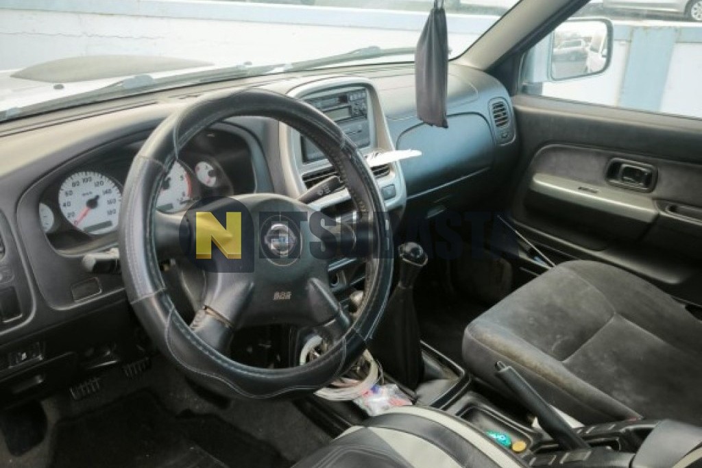 Nissan Pick-Up 4x4 Doble Cabina 2.5 TD 2005