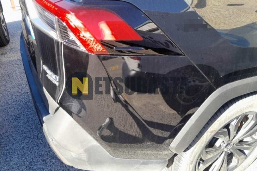 Toyota RAV4 Hybrid 220H 4x4 2024