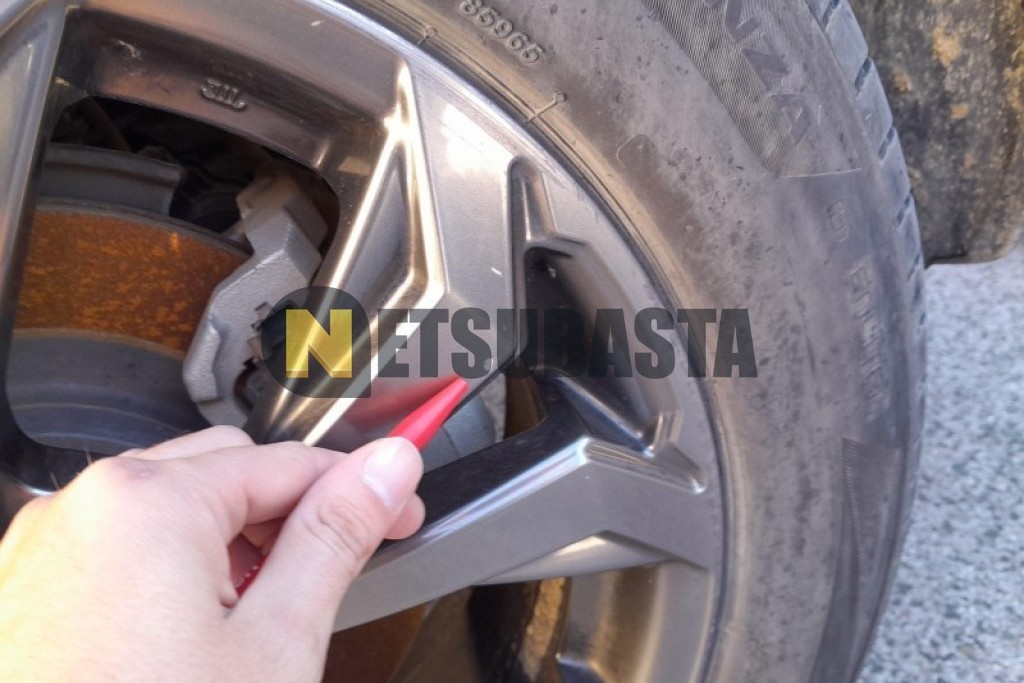 Toyota RAV4 Hybrid 220H 4x4 2024