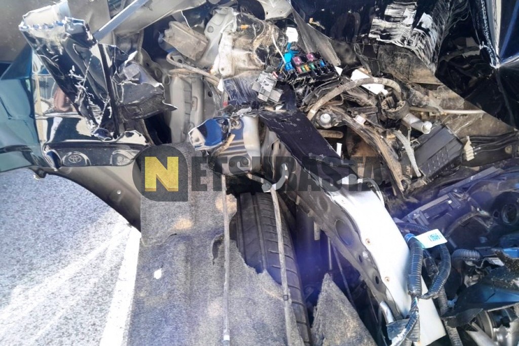 Toyota RAV4 Hybrid 220H 4x4 2024