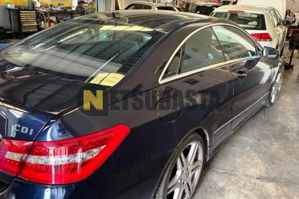 Mercedes-Benz E 350 CDI BlueEFFICIENCY Coupé 2009