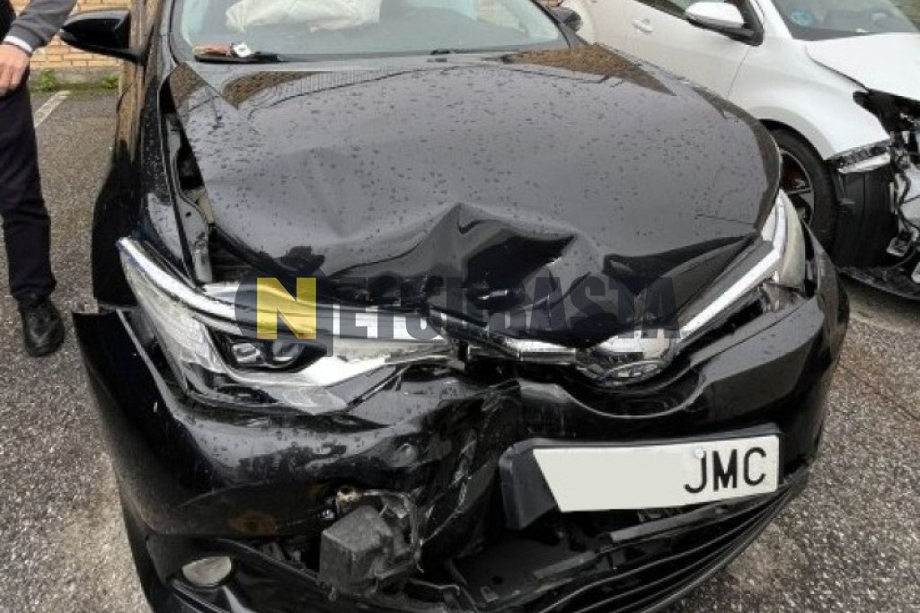 Toyota Auris 140H e-CVT 2016