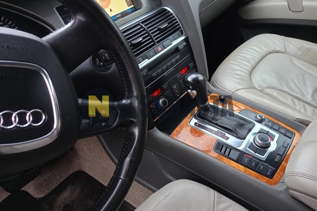 Audi Q7 3.0 TDI quattro tiptronic 6 vel. 2006