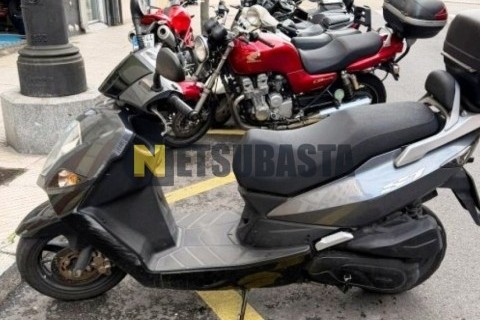 Yamaha YP Majesty 400 2005