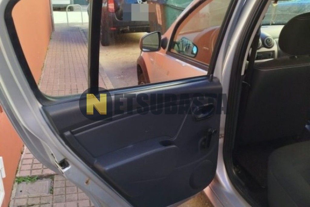 Dacia Sandero 1.6 2012