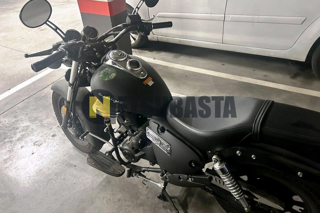 Keeway Superlight 125 2022