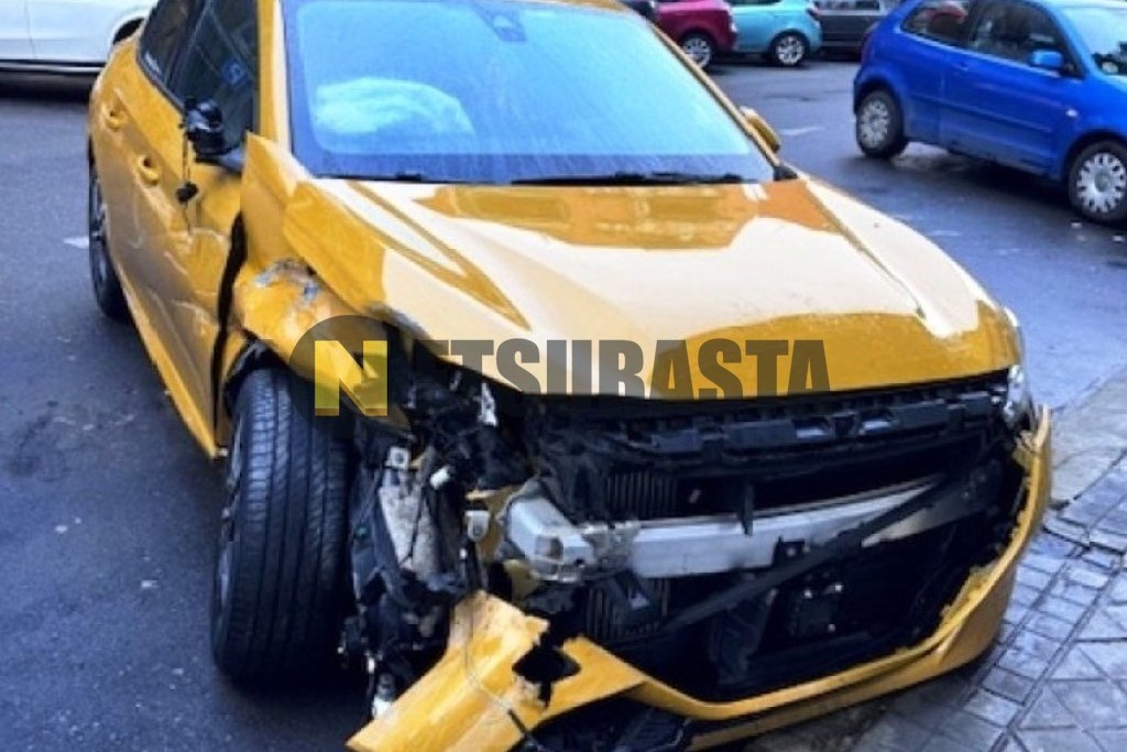 Peugeot 208 1.2 PureTech 2021