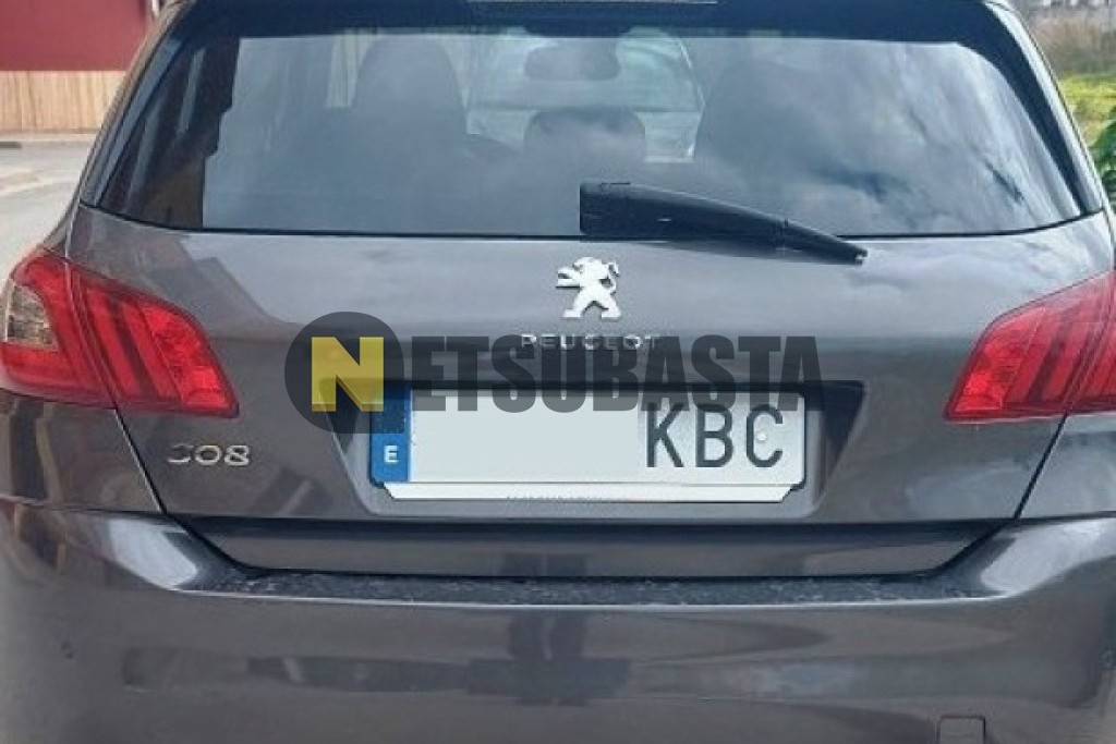 Peugeot 308 1.2 PureTech EAT6 2017
