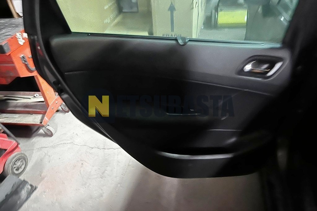 Peugeot 308 SW 1.6 e-HDi 2013