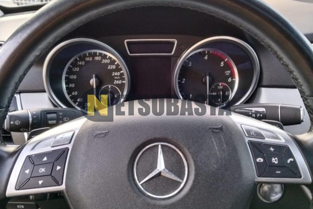 Mercedes-Benz ML 350 BlueTEC 4MATIC 2012
