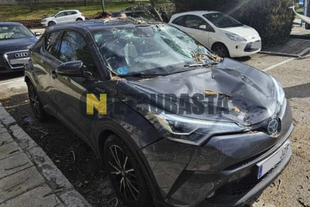 Toyota C-HR Hybrid 2017