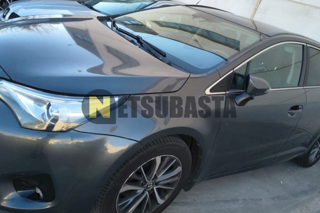Toyota Avensis Touring 150D 2015