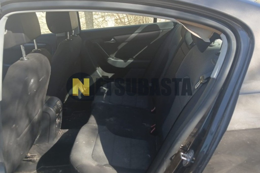 Volkswagen Passat 2.0 TDI BlueMotion Technology 2014