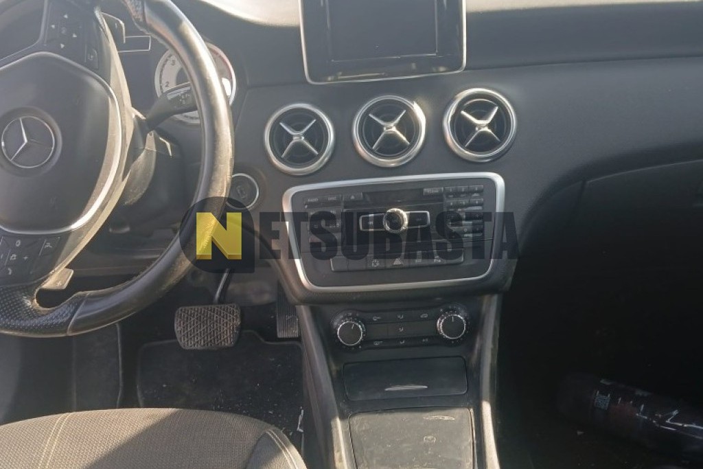 Mercedes-Benz A 180 CDI 7G-DCT 2014