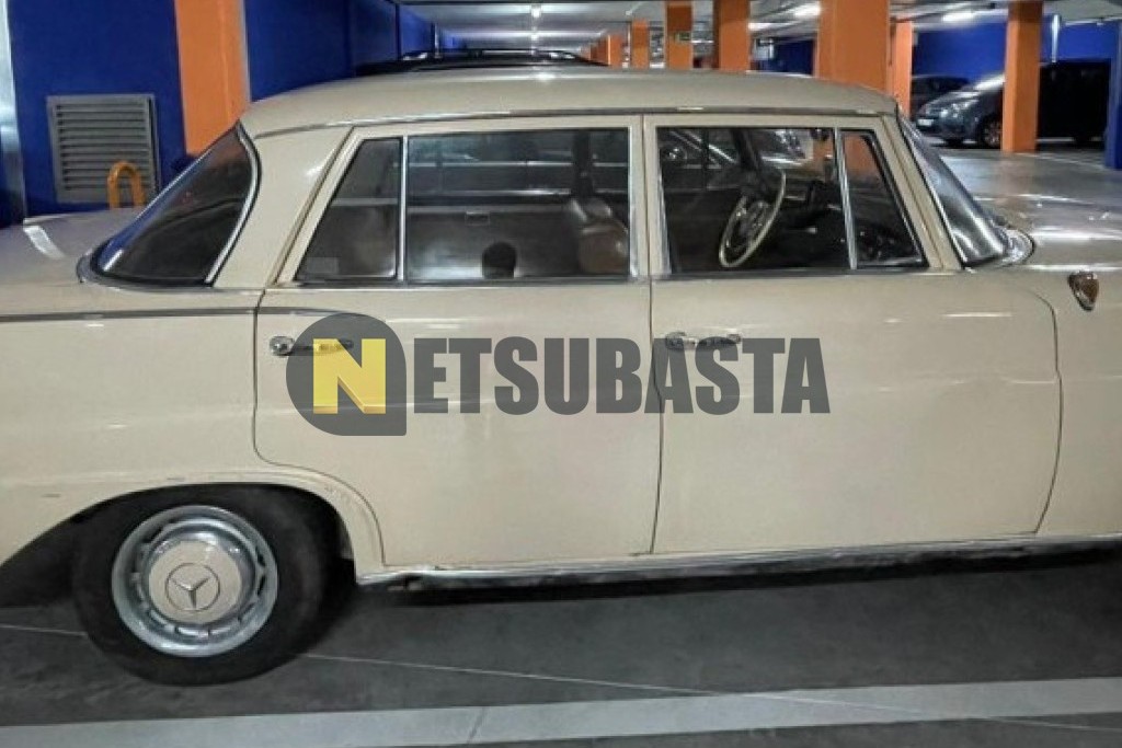 Mercedes-Benz 190D 1970