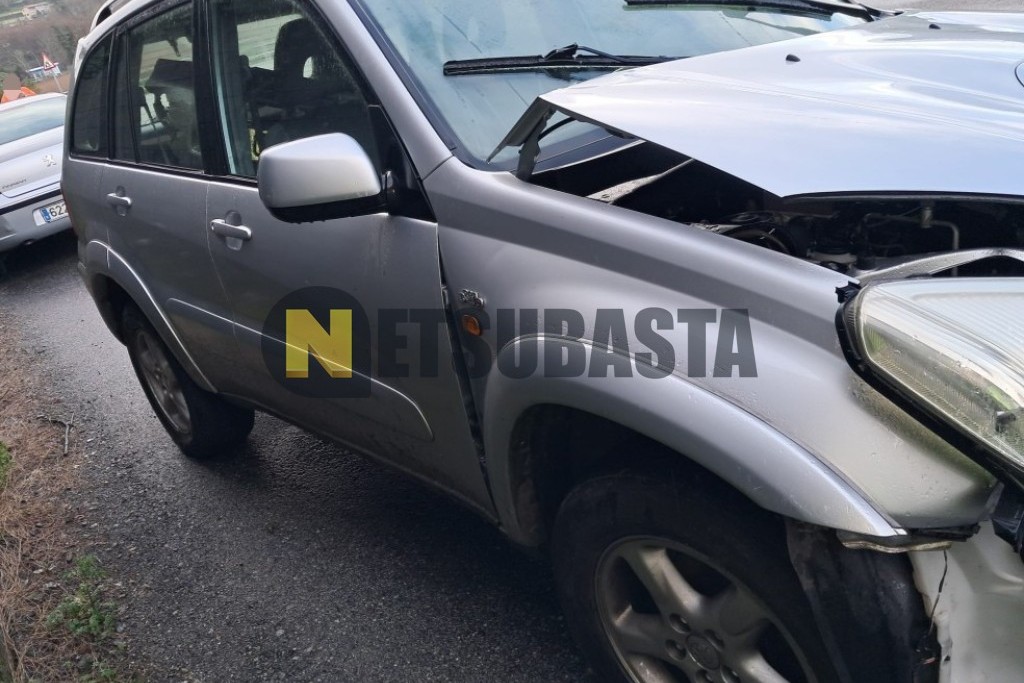 Toyota Rav4 2.0 D4-D 2003