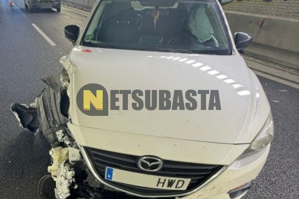 Mazda 3 SKYACTIV-G 1.5 2014